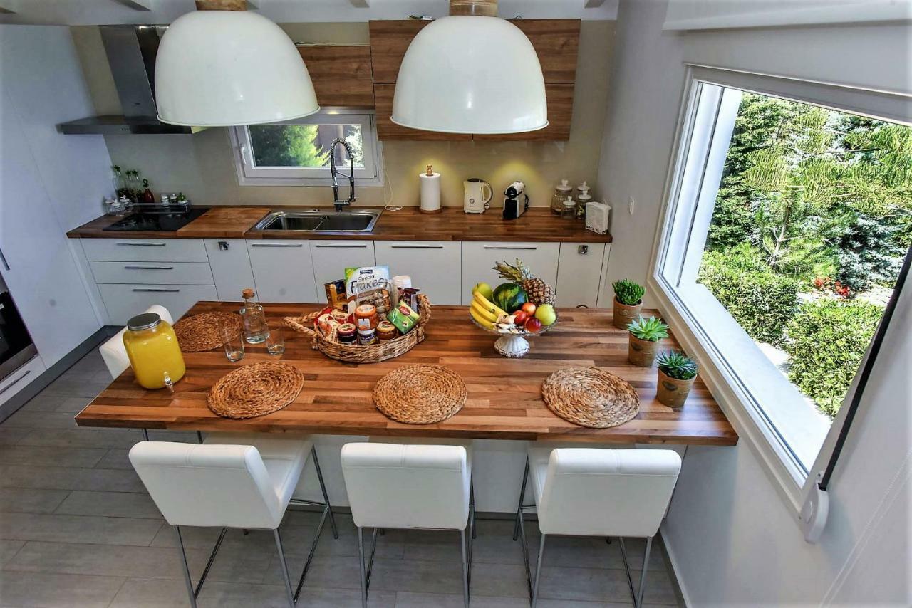 Villa Rodea Rodhiá Екстериор снимка