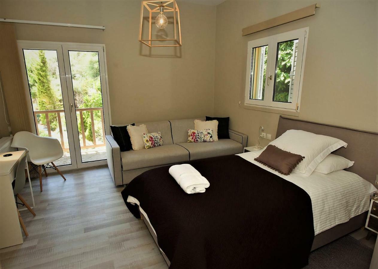 Villa Rodea Rodhiá Екстериор снимка